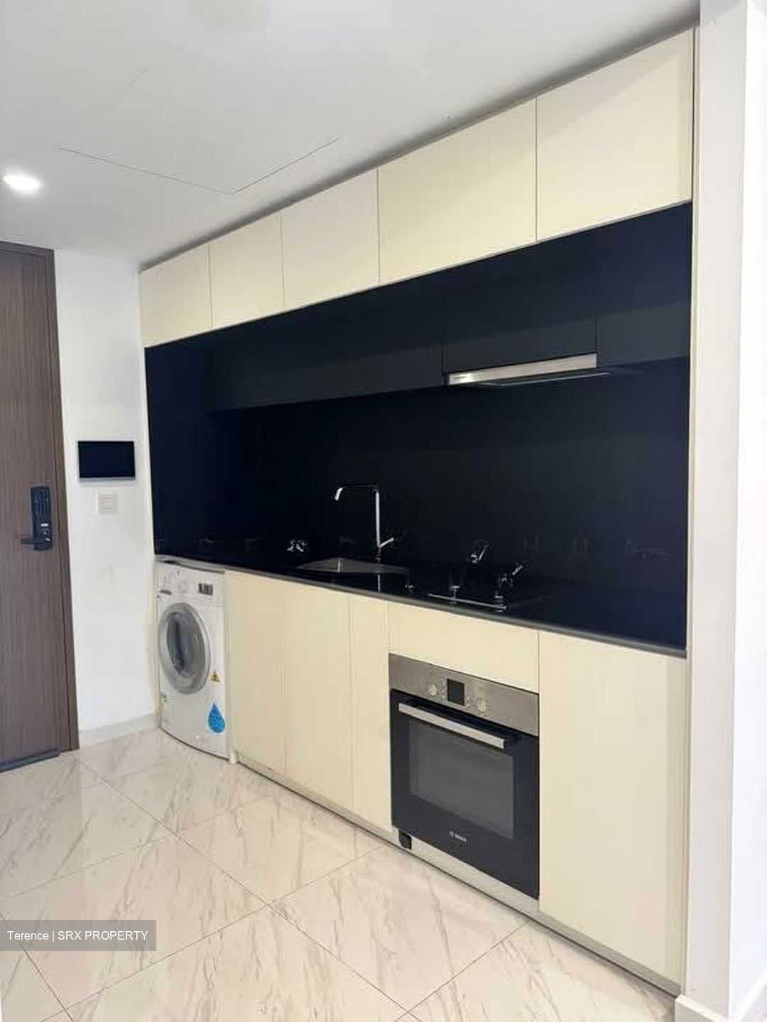Le Quest (D23), Apartment #592438031